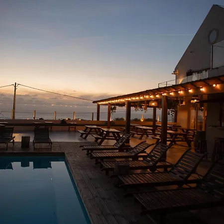 Lapoint Surf Camp Hostel *