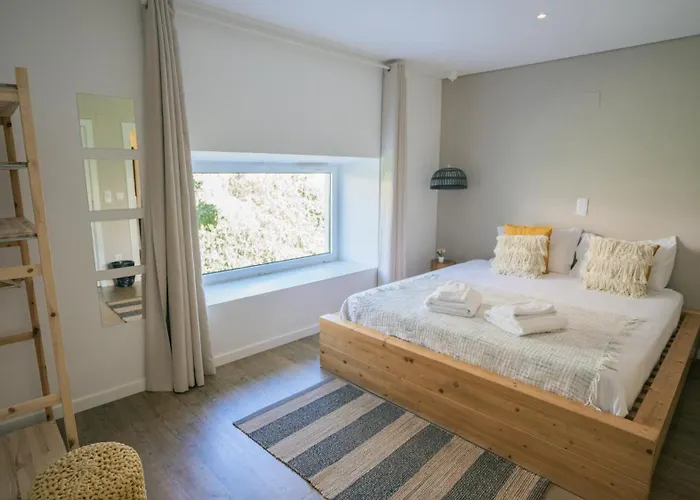 Lapoint Surf Camp * Ericeira