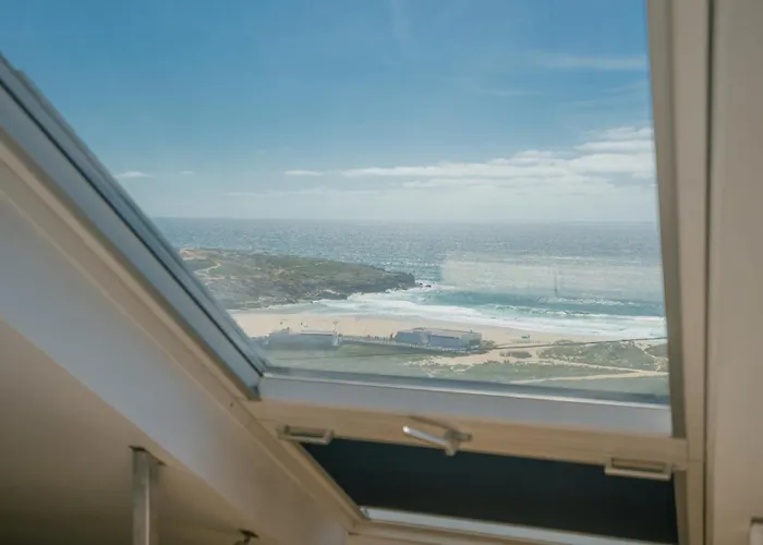 Lapoint Surf Camp Hostel Ericeira