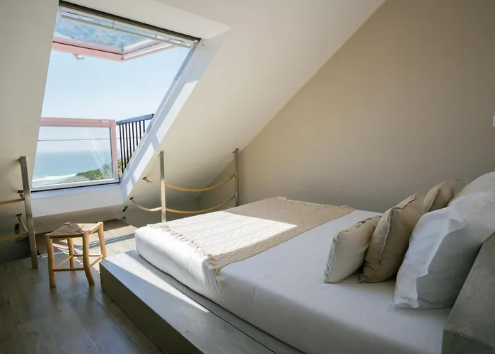 Lapoint Surf Camp * Ericeira