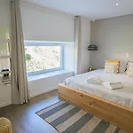 Lapoint Surf Camp * Ericeira