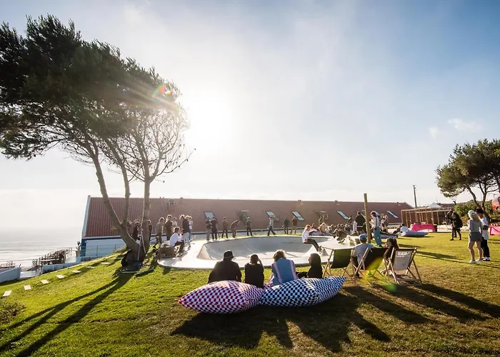 Lapoint Surf Camp Hostel *